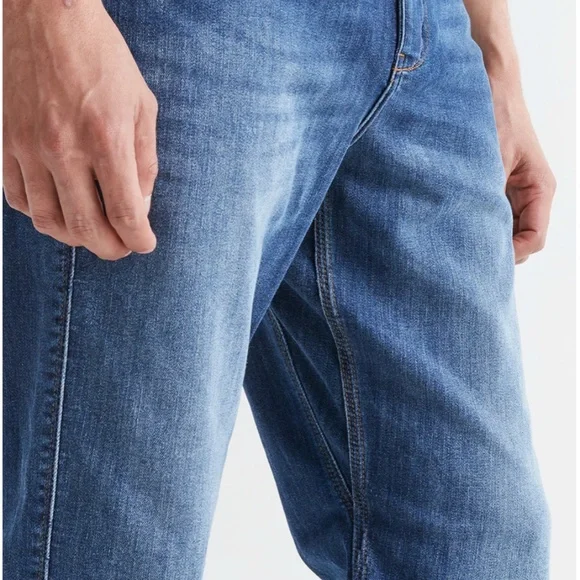 NWT DUER Mens Performance Denim Athletic Straight Fit 32"x32" - Picture 9 of 9